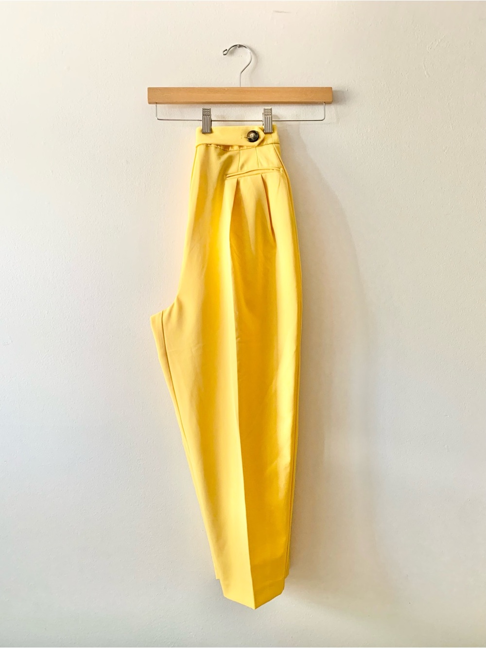 NEW WITH TAGS ASOS DESIGN Petite Dad Trouser in Bright Yellow Pop